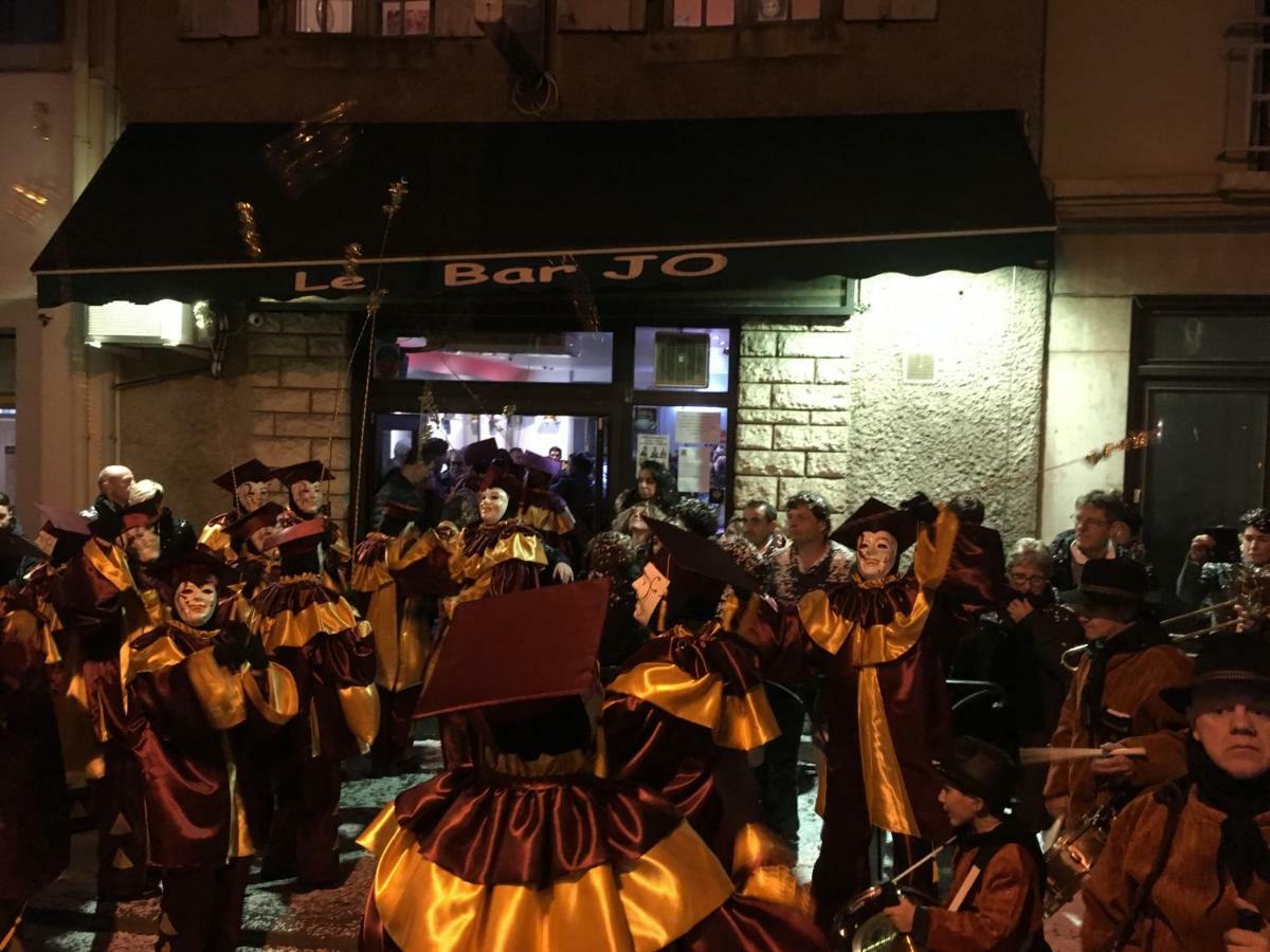 فيلا Entre L'Eglise Et La Place كويلان المظهر الخارجي الصورة